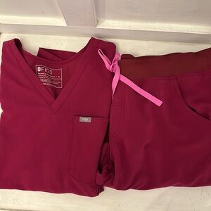 Figs scrub set dark magenta. XL